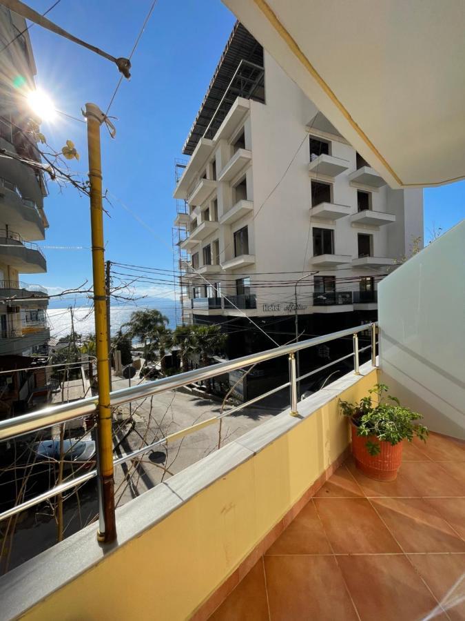 Modern Beachfront Apartments Саранда Екстер'єр фото