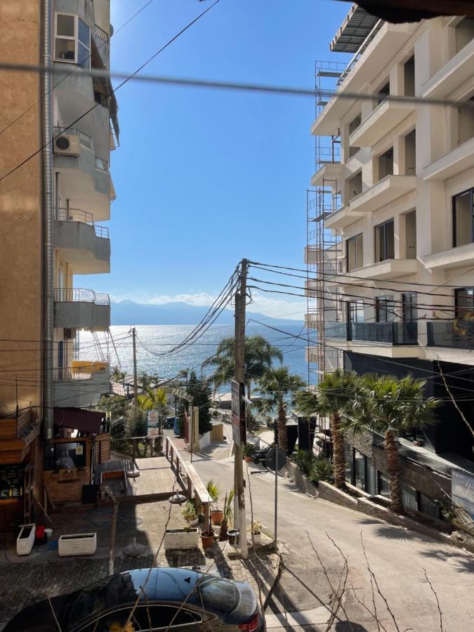 Modern Beachfront Apartments Саранда Екстер'єр фото