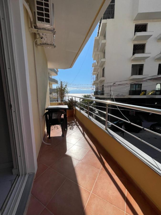 Modern Beachfront Apartments Саранда Екстер'єр фото